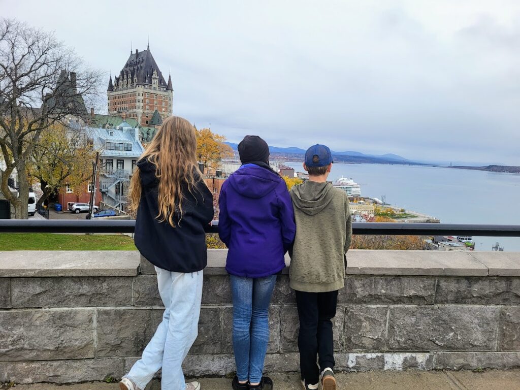 joanie belzile coach en psychologie positive RESPIRE reprends ton souffle maman fondatrice repospourmaman